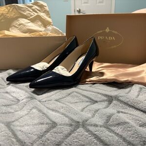 Prada Patent Leather "Calzature Donna" Vernice Basic Dark Navy Heels